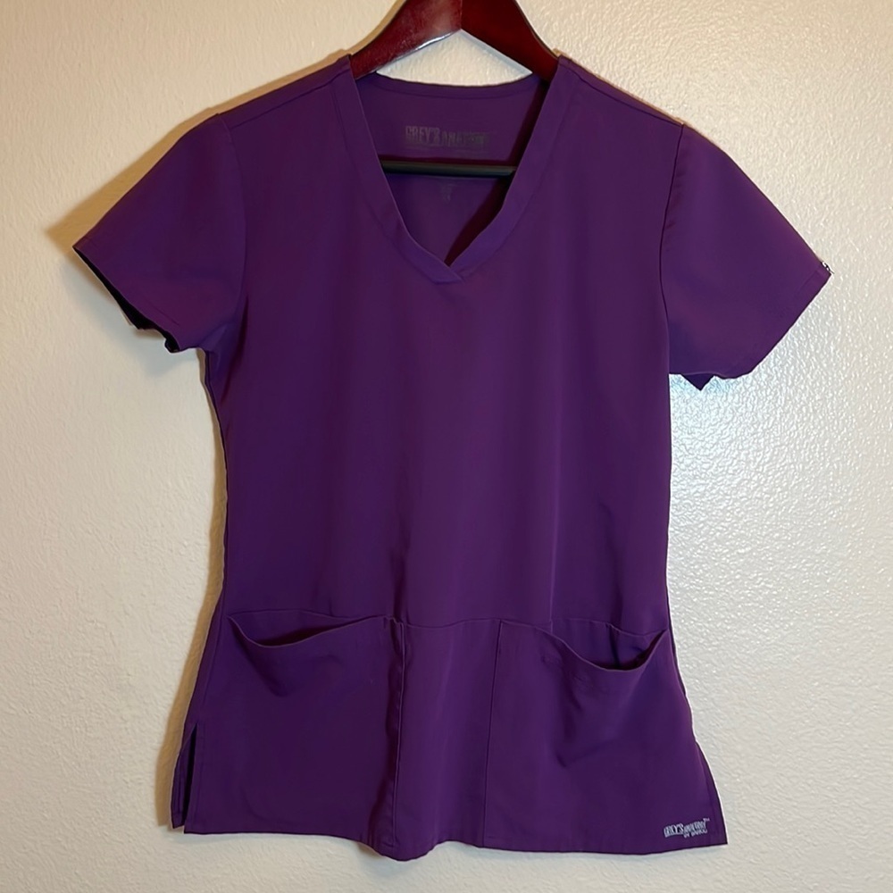 Grey's Anatomy Women's Short Sleeve V-Neck Scrub Top in Purple